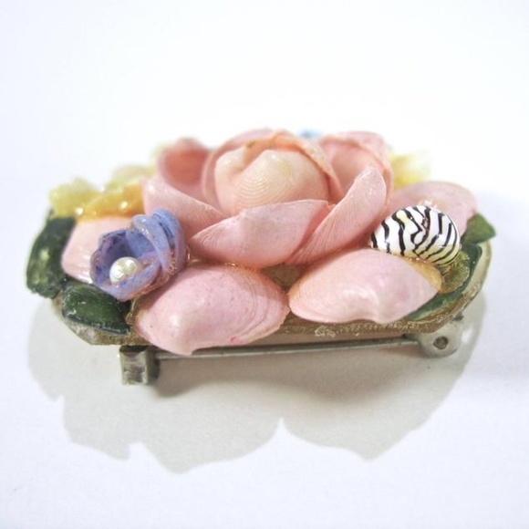 Real Shell Flower Brooch, Floral Pin, Mid-Century - Picture 5 of 8